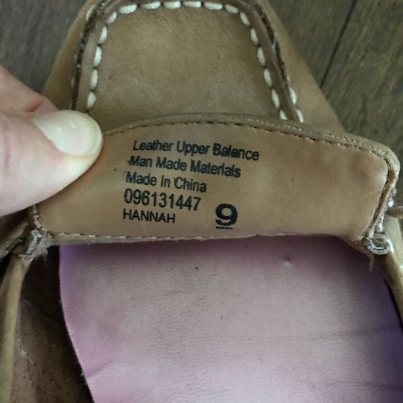 Isaac Mizrahi Hannah Leather Loafers - Picture 3 of 7